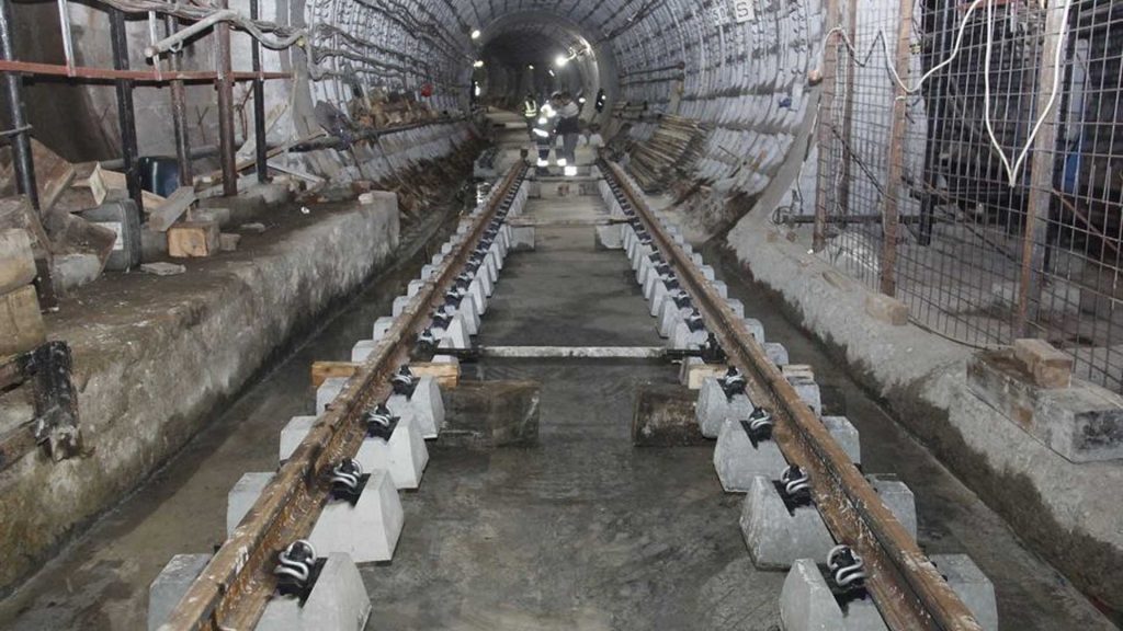 Foto Bakı Metropoliteninin rəsmi saytı