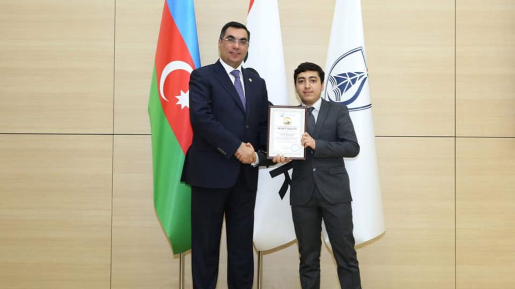 Foto açıq mənbədən