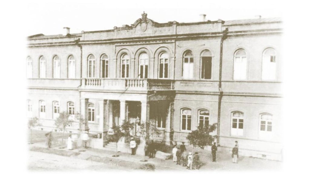 Foto açıq mənbədən