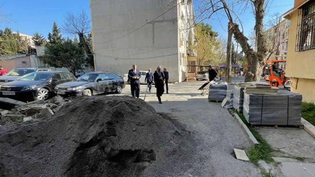 Foto Nəsimi rayon İcra Hakimiyyətinin rəsmi saytı