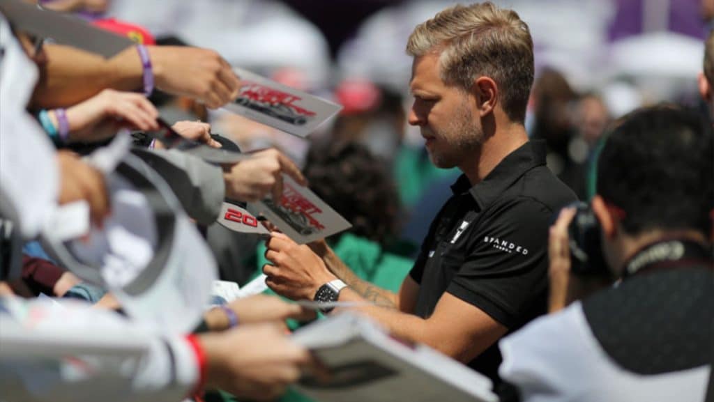 Foto Formula1 rəsmi səhifəsi