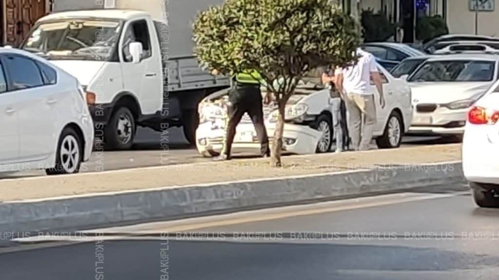 Foto BakuPlus.az
