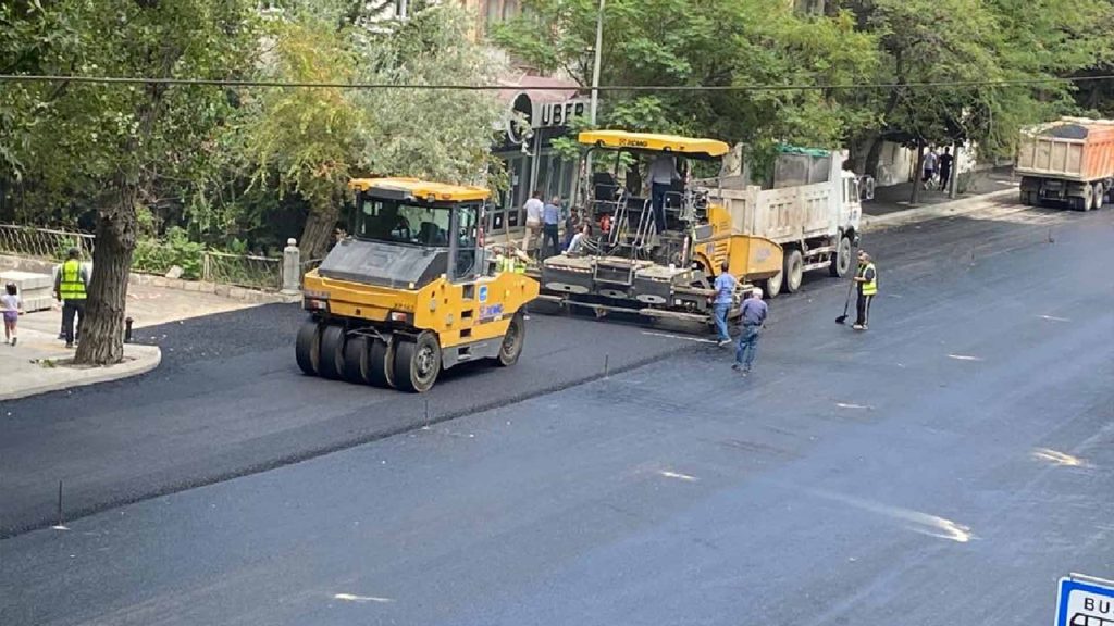 Mirəsədulla Mirqasımov küçəsində təmir