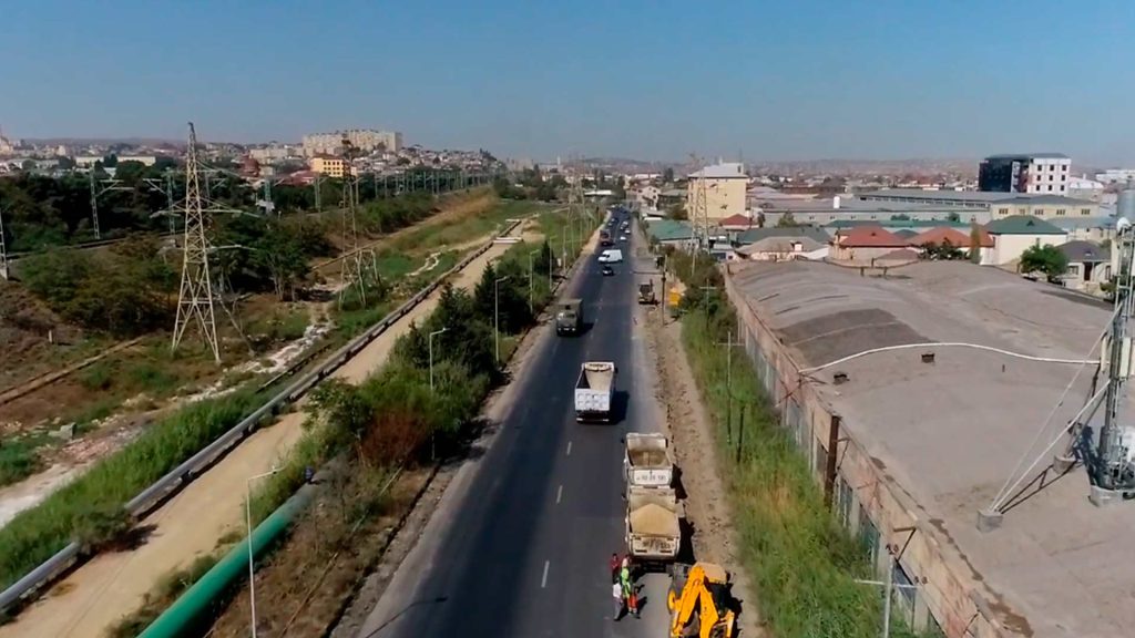 “Baksol” yolunda yenidənqurma işləri aparılır