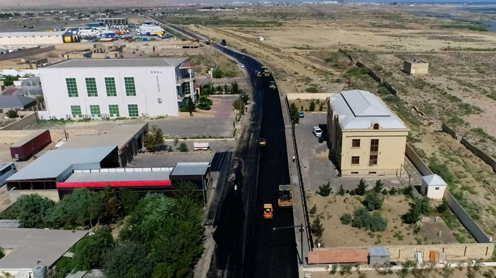 Küçə təmir olunub