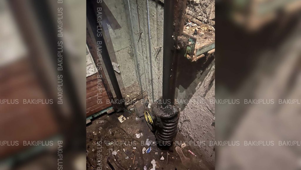 16 mərtəbəli binanın lifti qırılaraq yerə çarpılıb