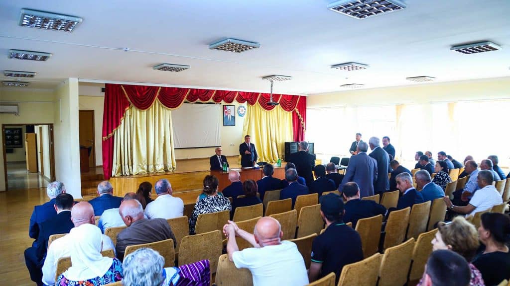 səyyar qəbul keçirib