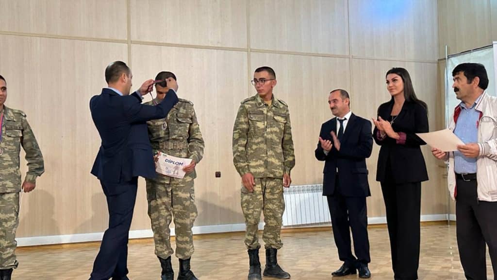 18 Oktyabr - Müstəqilliyin Bərpası Günü münasibətilə əsgərlərə konsert verilib