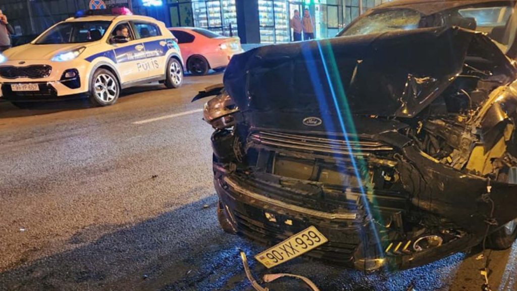 yol qəzası nəticəsində 2 nəfər xəsarət alıb