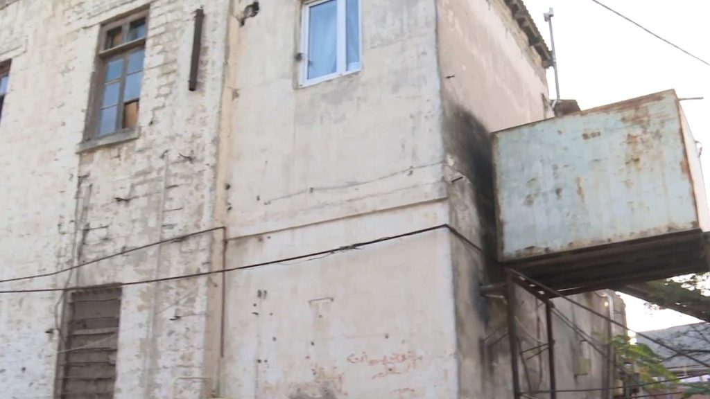 Balaxanı qəsəbəsində yaşayış evi uçmaq üzrədir