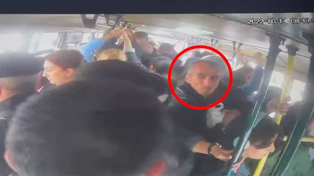 Bakıda avtobuslarda və ticarət mərkəzlərində cibgirlik edən şəxslər tutulublar