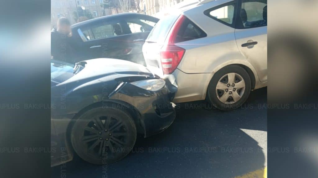 “Azneft” dairəsi yaxınlığında avtoqəza baş verib