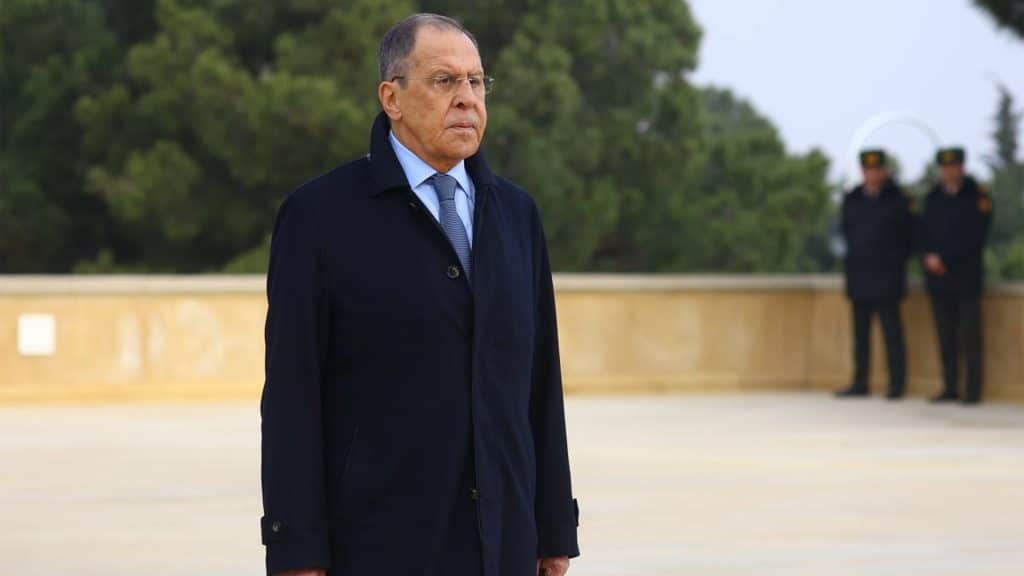 Lavrov Bakıda