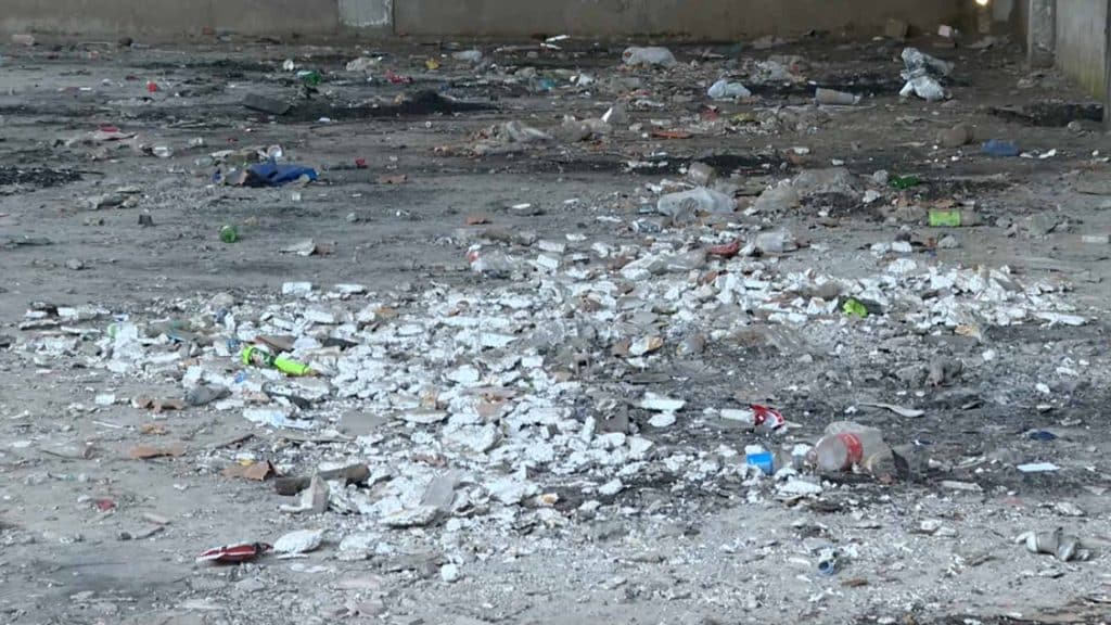 Yasamalda yarımçıq tikilmiş idman kompleksi tiryəkxanaya çevrilib