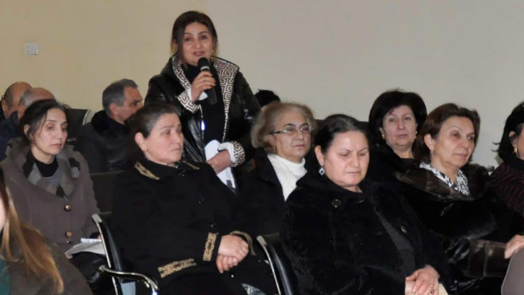 Nərimanov rayonunda icra başçısı sakinlərlə görüşüb