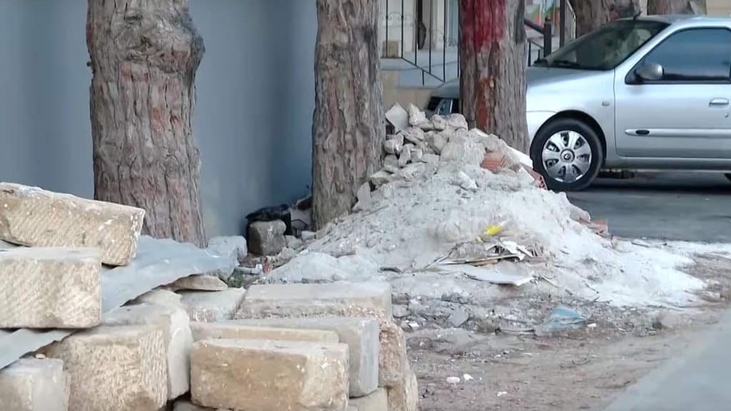 Bakıda piyadalar hərəkət etməkdə çətinlik çəkirlər
