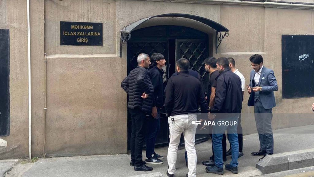 Rəşad Dağlının məhkəməsinə onun sənət yoldaşları da gəliblər