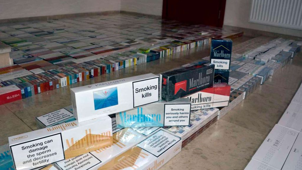 Bakıda gömrükçülər 10 minə yaxın siqaret qutusu ələ keçiriblər