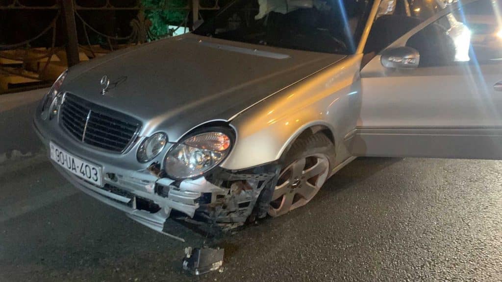 Babək prospektindəki körpüdə yol qəzası baş verib
