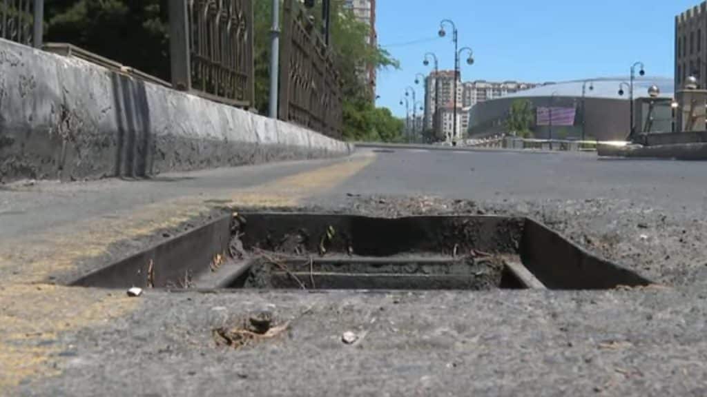 Nərimanov rayonunda yollarda qapaqsız lüklər təhlükə saçır