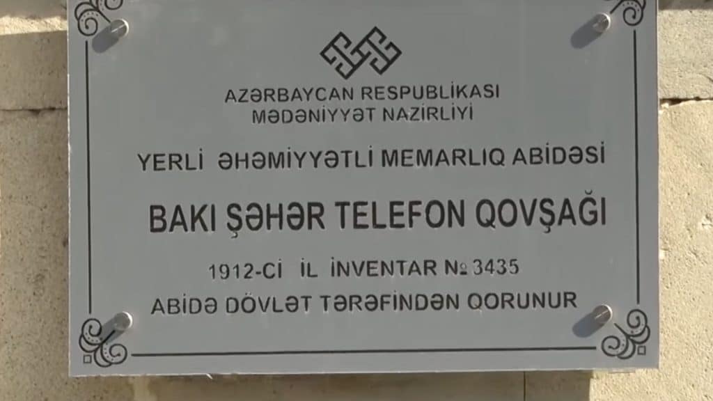 Bakının mərkəzində tarixi binaya 67 ədəd kondisioner quraşdırılıb
