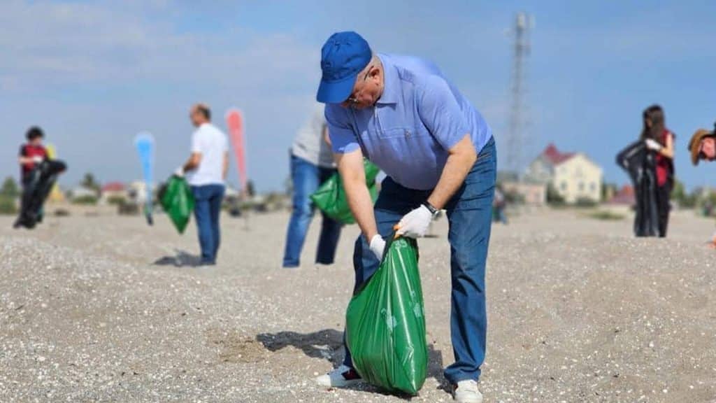 Hövsanda təmizlik aksiyası keçirilib