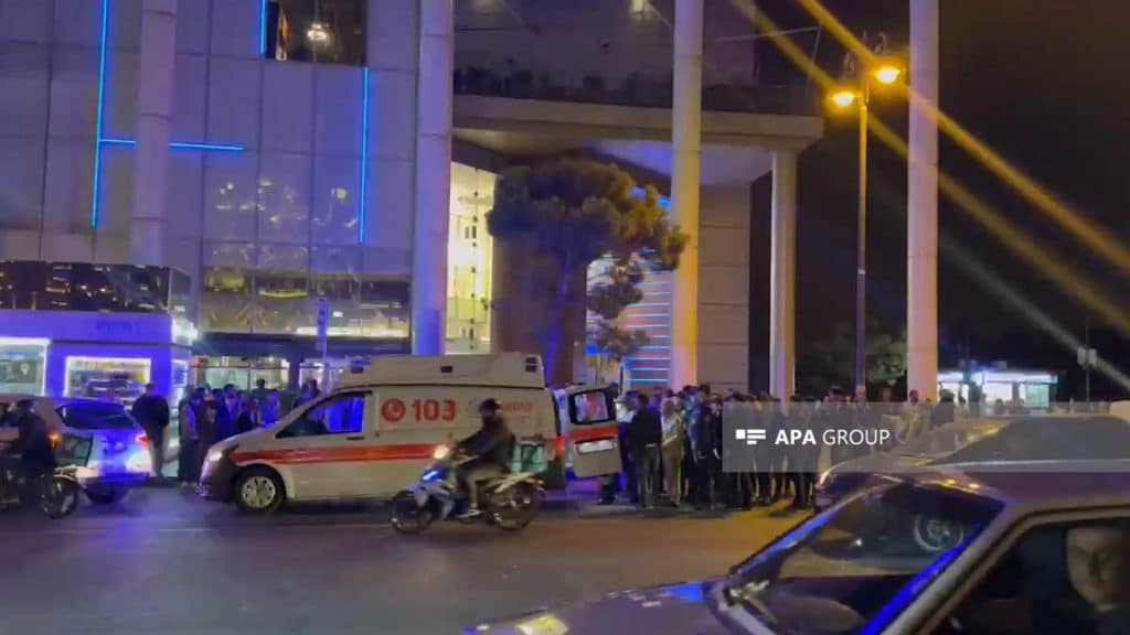 Nərimanovda yol qəzası: 2 nəfər xəsarət alıb