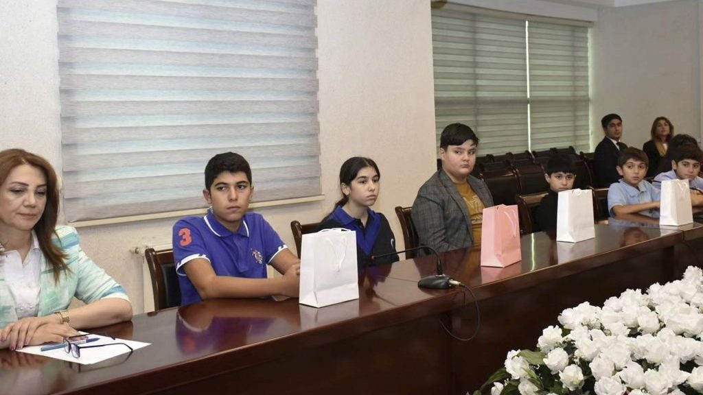 Yasamal rayon icra başçısı şəhid ailələri ilə görüş keçirib
