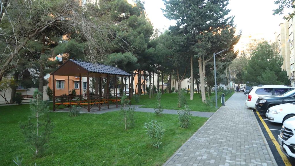 Xətaidə növbəti “abad həyət” sakinlərin istismarına verilib