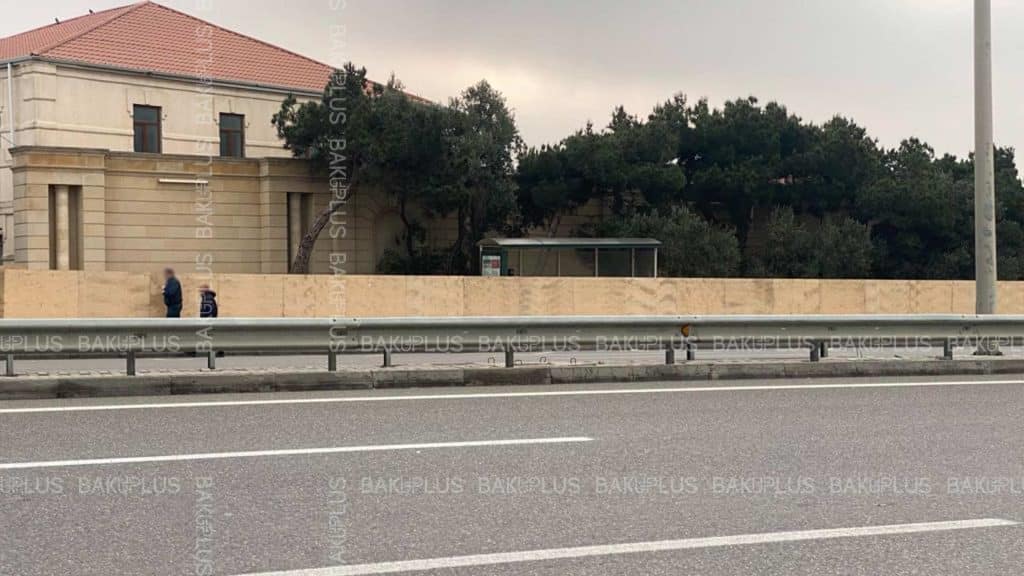 Zuğulba şosesində daha bir piyada keçidi inşa olunur