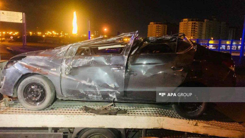 Ziya Bünyadov prospektində avtomobil aşıb