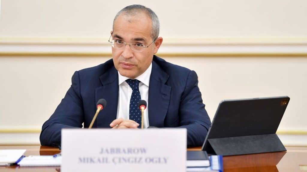 Nazirlərdən biri də səsvermədə iştirak edib