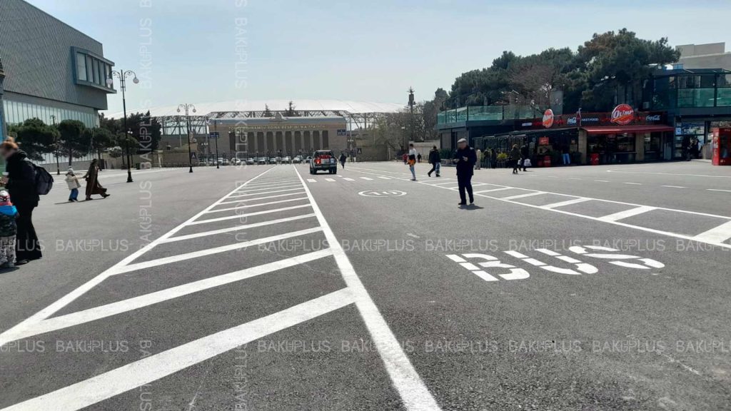 Tofiq Bəhramov adına stadionun qarşısında avtobus dayanacaqları yaradılır