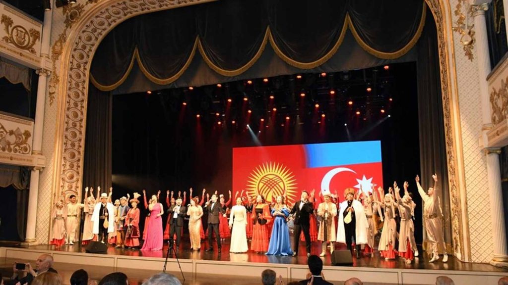Qırğız Mədəniyyəti Günləri yekunlaşıb