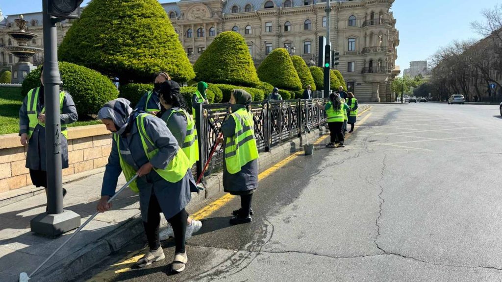 Nəsimi rayonunda həftəlik təmizlik işləri aparılıb