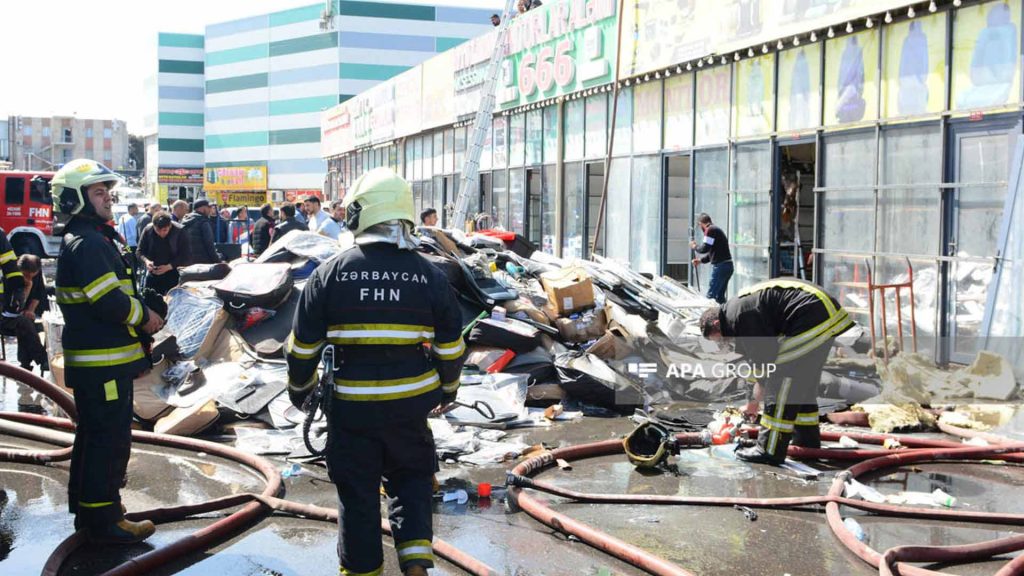 Maşın bazarındakı yanğın söndürülüb – FOTO – YENİLƏNİB - 2