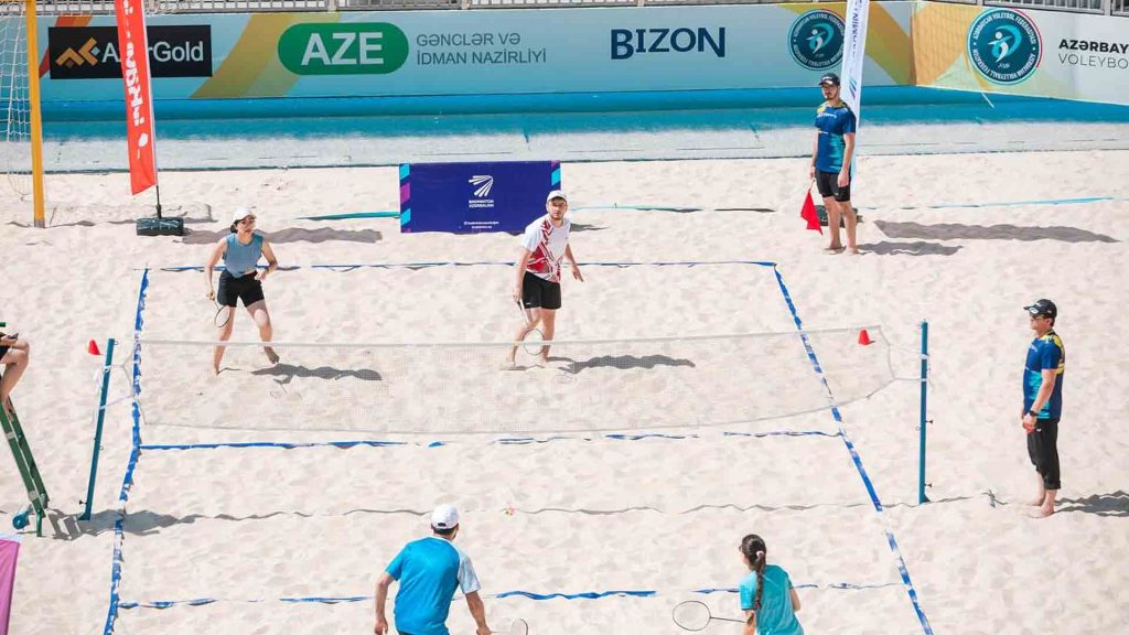 EGP arenasında “AirBadminton” turniri keçirilib