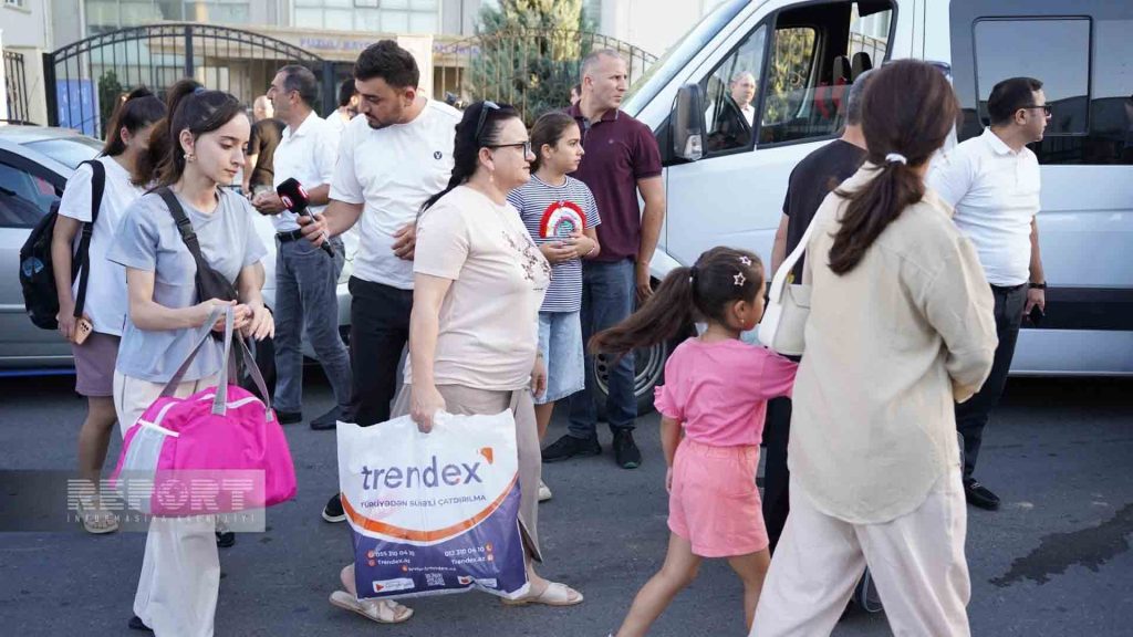 Daha bir köç karvanı Laçına yola düşüb