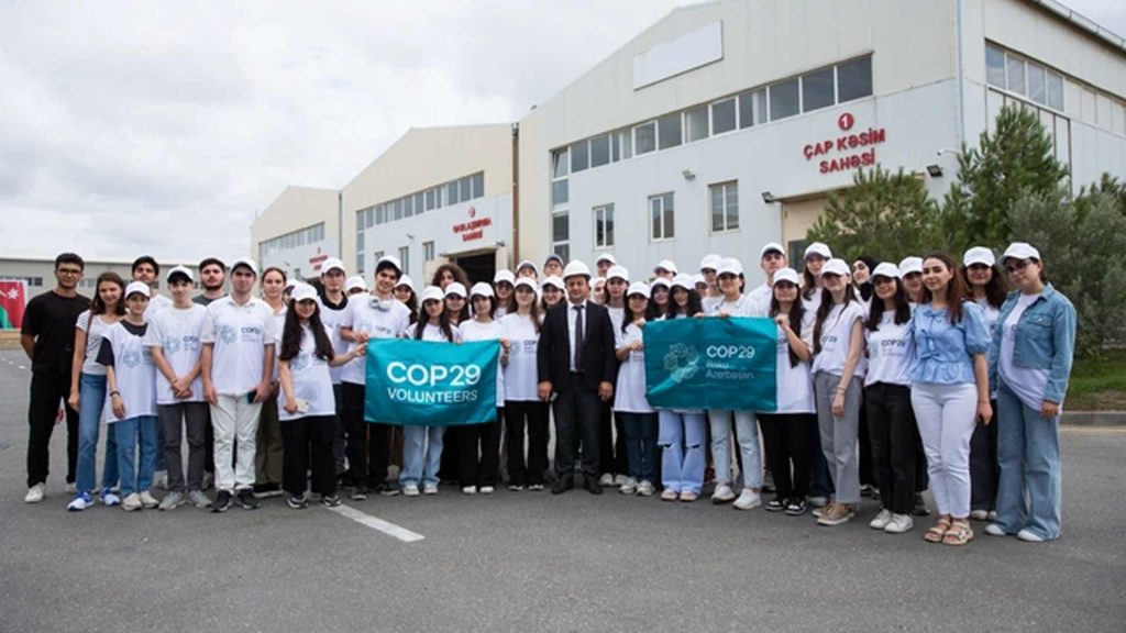 Bakıda könüllülər tərəfindən təmizlik aksiyası keçirilib