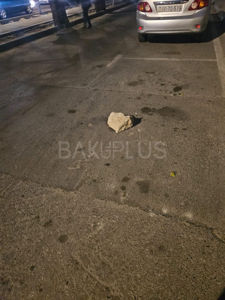 “AzParking”dən incilər: “kubik”, lentli dirəklər