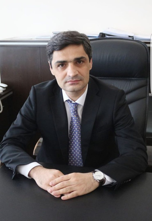 Mədəniyyət nazirinin sabiq müavininə 10 il cəza istənilib