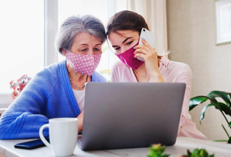 Yeni Klinikada canlı növbə ləğv olundu