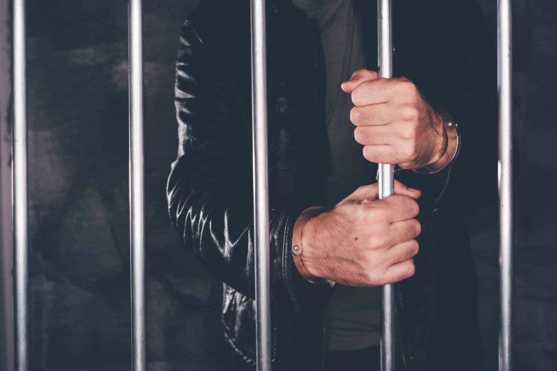 Səbail: 8-ci polis bölməsində saxlanılan şübhəli şəxs ölüb