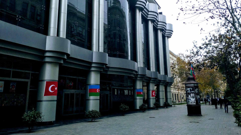 Gənc Tamaşaçılar Teatrı zəfərə həsr olunmuş tamaşa hazırlayır