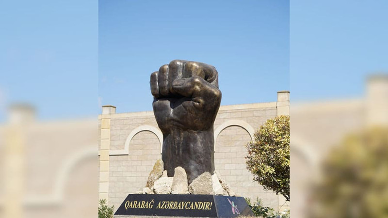 “Dəmir yumruq” abidəsi ucaldılıb