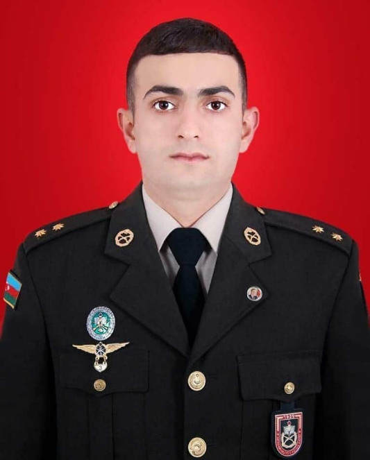 Bakı məktəbində şəhidin büstü quraşdırılıb
