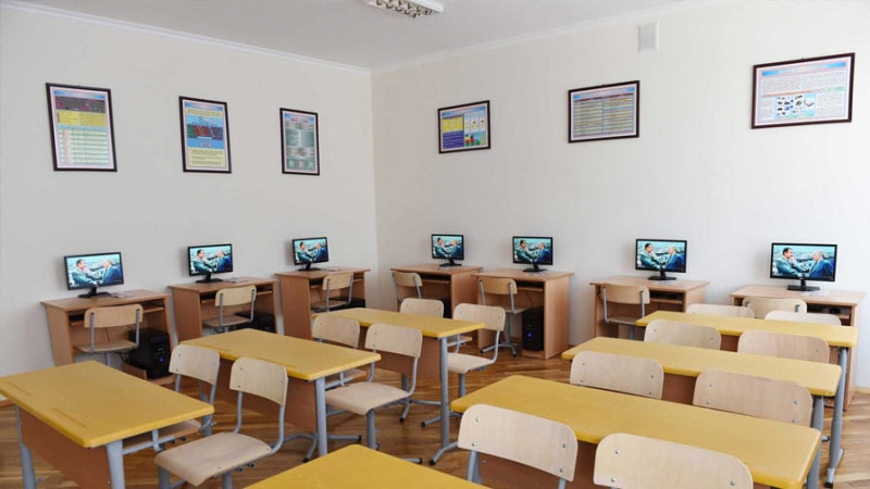 Distant təhsildə olan məktəbin karantin müddəti bitib