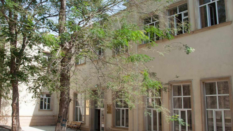 Bakıda daha bir məktəbin sinfi distant təhsilə keçdi