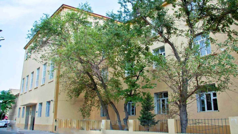 57 nömrəli tam orta məktəbin sagirdləri ikinövbəli tədrisə keçirlər
