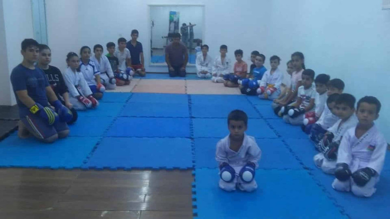 Xəzər Gənclər Evi uşaqlar üçün ödənişsiz Karate üzrə dərslər keçirilir